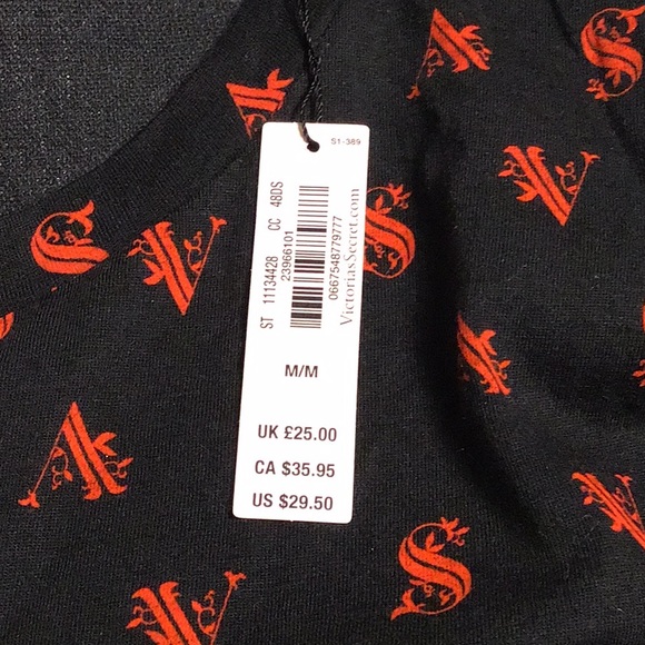 Victoria’s Secret - Sz M initial loose fit T-shirt - Picture 5 of 7